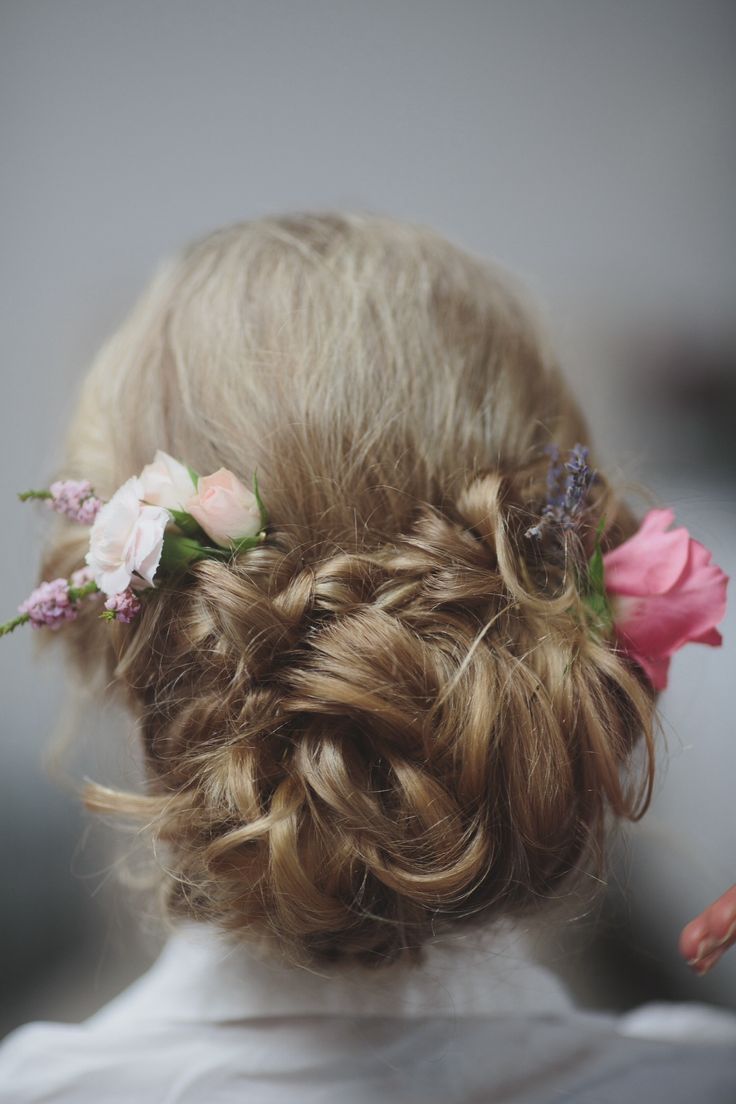 11 Unique Bridal Hairstyles and Ideas ~ KISS THE BRIDE MAGAZINE