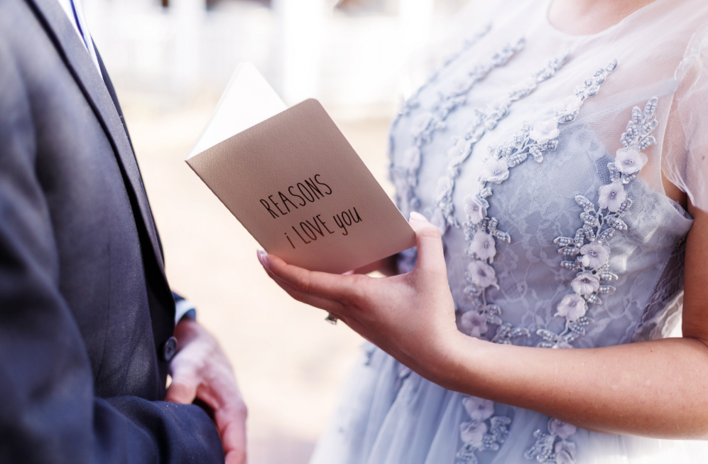 10 Really Quirky Wedding Readings